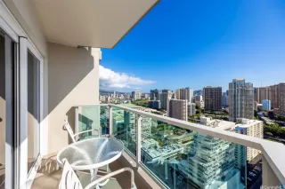 Photo #2: 202528490 Listing 