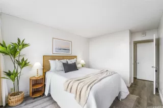 Photo #4: 202528494 Listing 