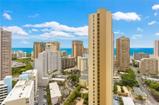 Photo #4: 202528546 Listing 