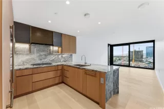 Photo #2: 202528554 Listing 