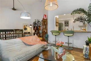 Photo #3: 202528556 Listing 