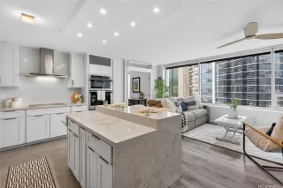 Photo #4: 202528557 Listing 