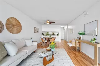 Photo #2: 202528568 Listing 