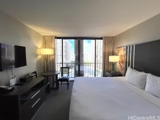 Photo #4: 202528574 Listing 