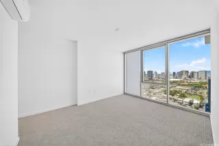 Photo #6: 202528579 Listing 