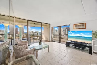 Photo #6: 202528591 Listing 