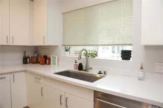 Photo #3: 202528603 Listing 