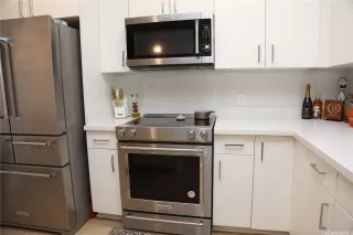 Photo #6: 202528603 Listing 