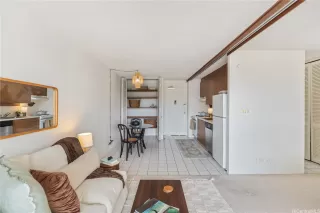 Photo #5: 202600004 Listing 