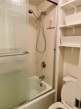 Photo #5: 202600066 Listing 