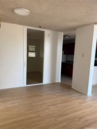 Photo #3: 202600095 Listing 