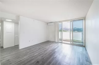 Photo #3: 202600135 Listing 