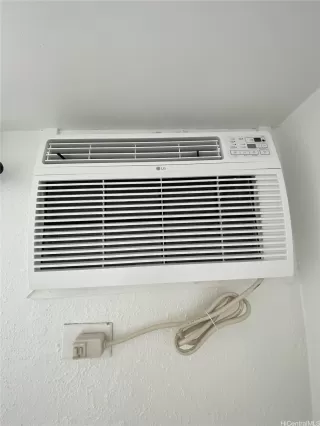 Photo #4: 202600140 Listing 