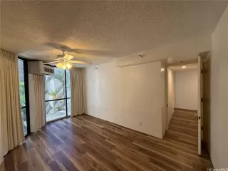 Photo #6: 202600182 Listing 