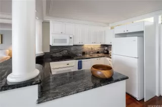 Photo #5: 202600206 Listing 