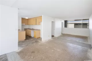 Photo #3: 202600212 Listing 