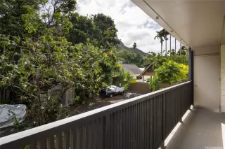 Photo #6: 202600212 Listing 