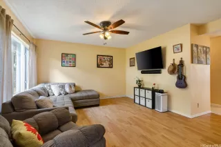 Photo #4: 202600213 Listing 