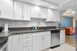 Photo #6: 202600281 Listing 