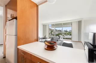 Photo #4: 202600337 Listing 