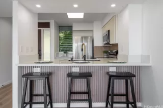 Photo #4: 202600343 Listing 