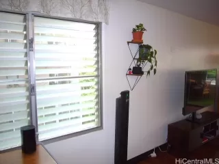 Photo #4: 202600344 Listing 