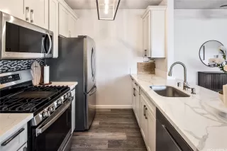 Photo #4: 202600351 Listing 