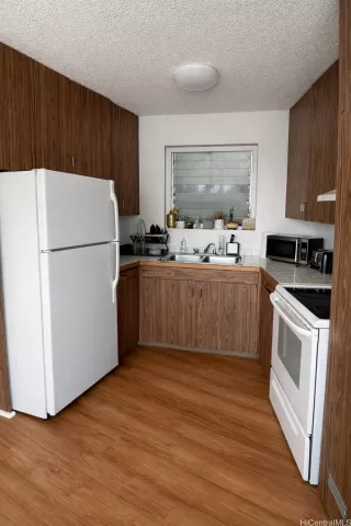 Photo #4: 202600367 Listing 