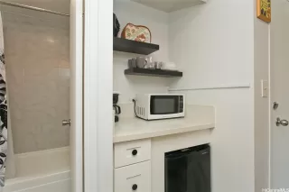 Photo #5: 202600371 Listing 