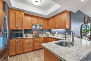 Photo #5: 202600380 Listing 