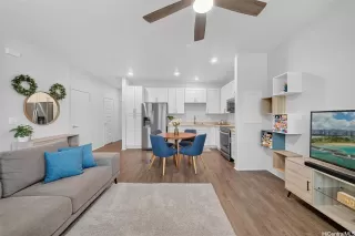 Photo #5: 202600382 Listing 