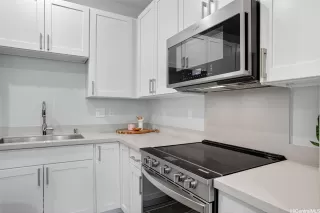 Photo #6: 202600382 Listing 