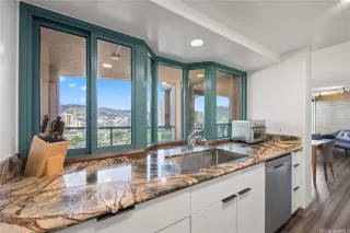 Photo #4: 202600385 Listing 