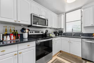 Photo #5: 202600407 Listing 