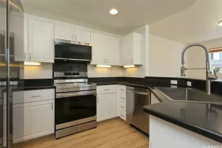 Photo #3: 202600424 Listing 