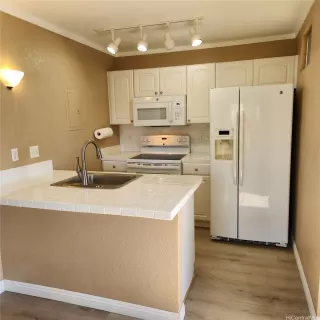 Photo #2: 202600434 Listing 