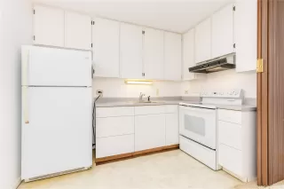 Photo #6: 202600436 Listing 