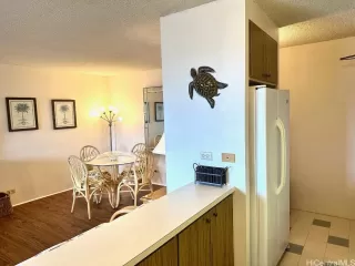 Photo #3: 202600438 Listing 