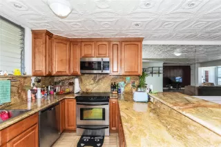 Photo #4: 202600447 Listing 