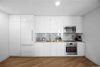 Photo #5: 202600452 Listing 