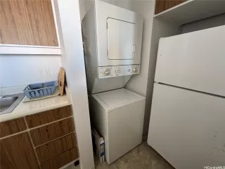 Photo #6: 202600465 Listing 