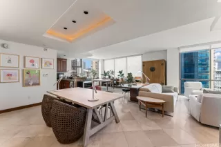 Photo #4: 202600478 Listing 