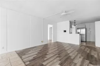 Photo #4: 202600509 Listing 