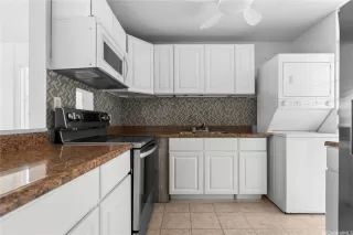 Photo #6: 202600509 Listing 