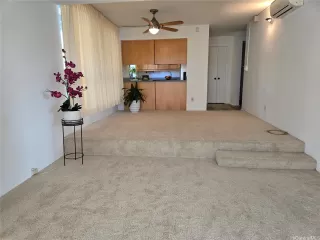 Photo #4: 202600513 Listing 