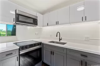 Photo #4: 202600518 Listing 