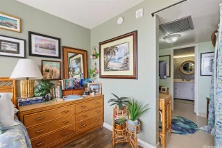 Photo #6: 202600539 Listing 