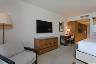 Photo #3: 202600562 Listing 