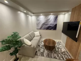 Photo #4: 202600563 Listing 