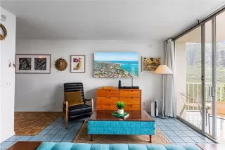 Photo #4: 202600607 Listing 